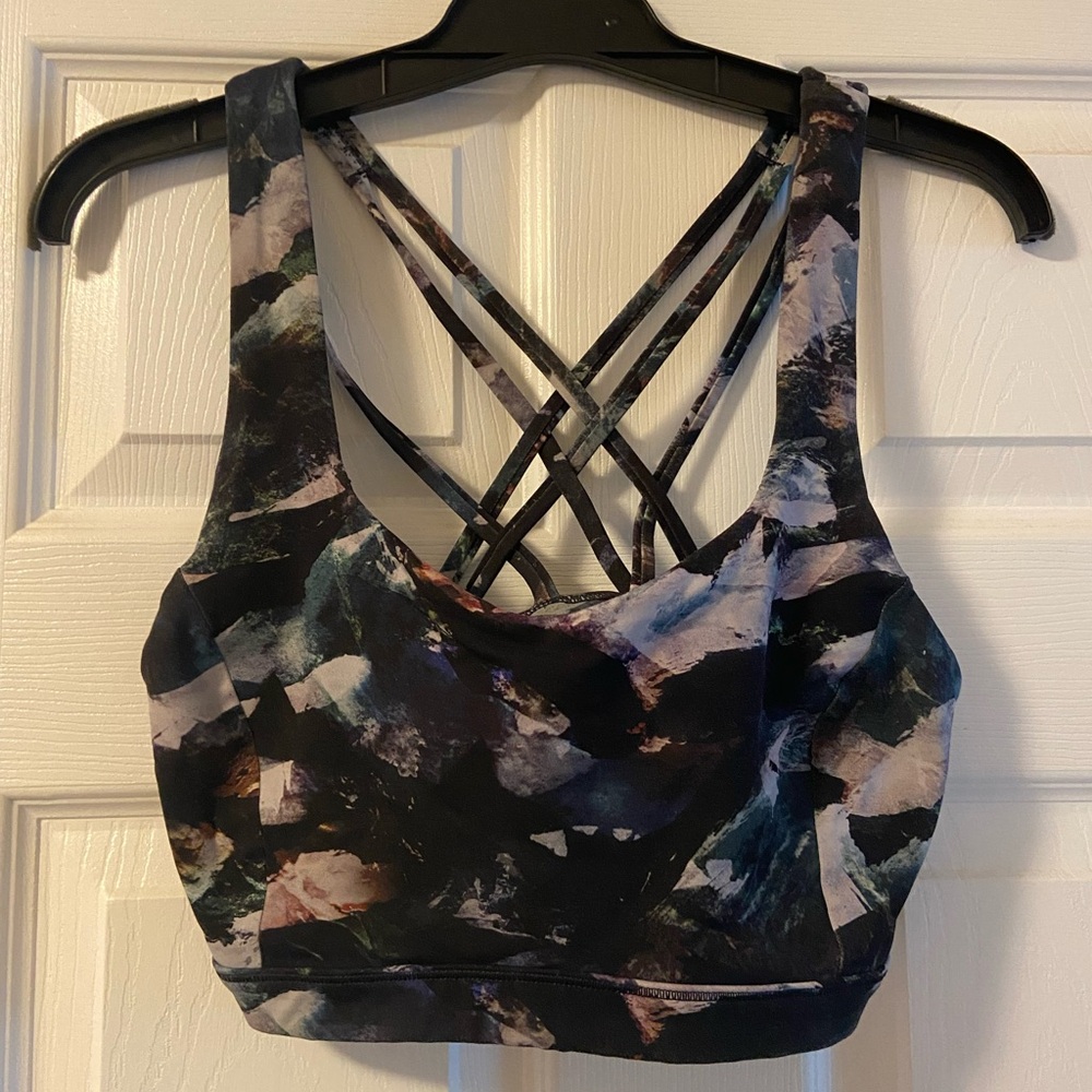 Women's Lululemon Multicolor Strappy Sports Bra size 8